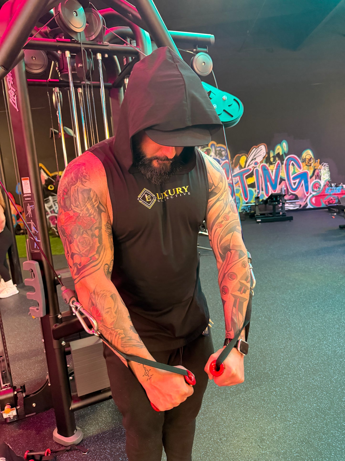 Luxury Collective Gym Black Summer Muscle Shirt Hoodie with Back Lion Graphic Design